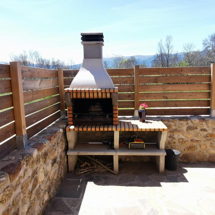 Casitas Pinilla Del Valle Eksteriør bilde